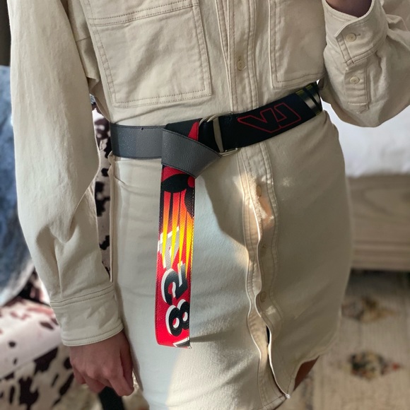 Louis Vuitton belt from the race cruise collection in 2016. - Picture 3 of 4